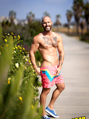Free gay xxx pics with Vin Roxx