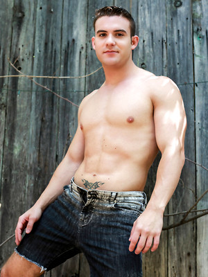 Gay porn pics Killian James