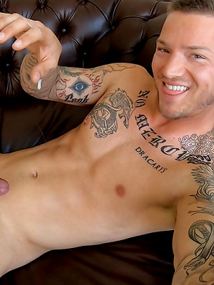 Hot gay sex pics with Shooting with fit Aussie porn star Sarpa Van Rider