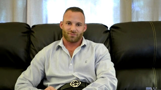Free gay porn video Behind the Scenes Interview with Hunk Hottie Derek Parker