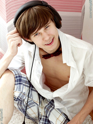 Gay pics of Straight twink cock spews a hot mess