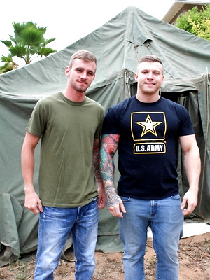 Free gay porn pics with Ryan Jordan & Mike Johnson