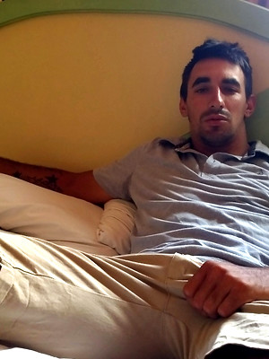 Gay male in 3885 Fabian Flores solo