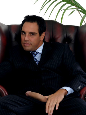 Free gay porn pics with Hunky Marcello cums on his socks