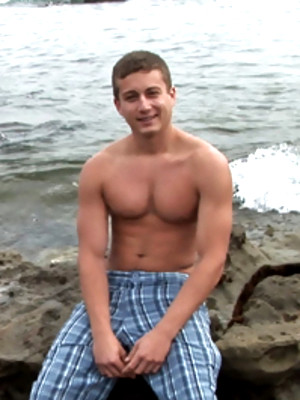 Twinks xxx pics - Travis has wanted to do a video for quite a while. He's 21, from the south, and he denies being an exhibitionist (but he obviously is). He's