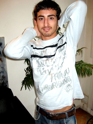 Hot twinks porn pics - Bisexual latin twink Facundo shows his uncut cock and jacking off