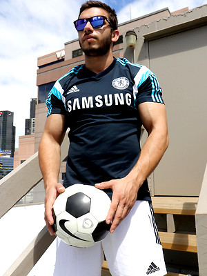 Gay sex pics with Australian Muscle - James Nowak strips naked on the roof