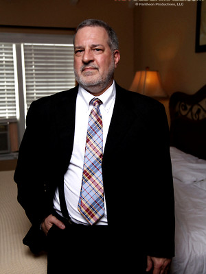 Hot gay sex pics with Suit Daddy Luciano solo