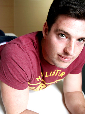 Hot gay sex pics with My new straight Australian mate Simon Jones