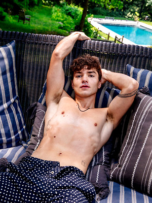 Gay sex pics with CockyBoy Exclusive Tristan Hunter Tops Newcomer Achilles!