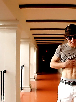 Gay sex pics with Gayhoopla jock Brad Spear