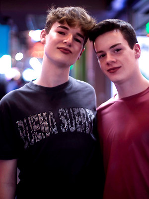 Hot twinks porn pics - A Date with Jake - Braxon Carter, Jake Matthews