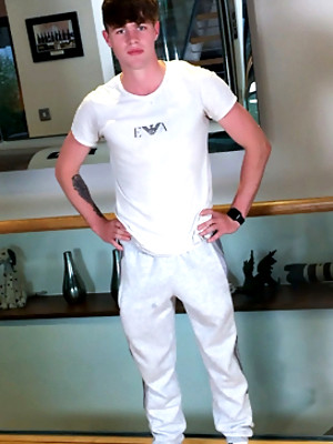 Twinks xxx pics - Young Straight Pup Sam