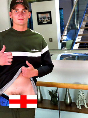 Free gay porn pics with Cheeky Lad Flynn Peacock Wanks his Huge 8 Inch Cock & Cums for the 2nd Time!!