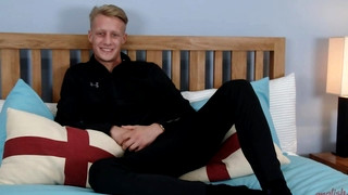 Gay porn video Young & Ripped Boxer Jake
