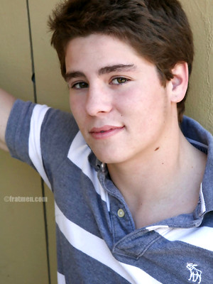 Hot twinks porn pics - Cute twink Austin posing