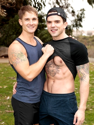 Gay porn pics Gay hunks Brandon Anderson & Dakota Payne have wild anal sex after a workout