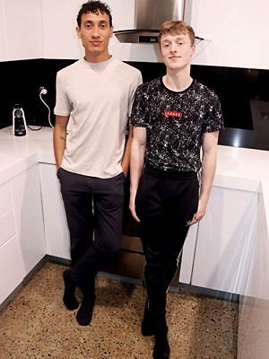 Gay boys pics - Justin's Lucky First Time