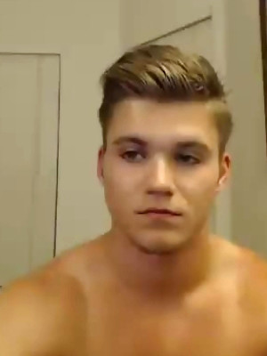 Hot gay sex pics with Kyle Dean LIVE Jerk Off Show