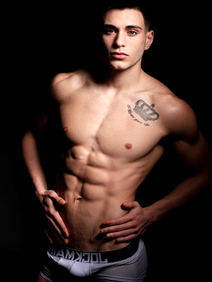 Free gay porn pics with Salvo first time in Holland