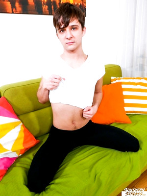 Hot twinks porn pics - Liam Rose