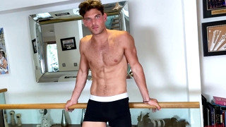 Gay Solo porn video Straight Muscular Hunk Shows off his Muscles & Wanks his Thick Uncut Cock & Shoots his Load!