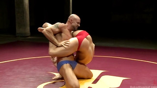 Gay porn video Eli "The Hammer" Hunter vs Mitch "The Machine" Vaughn