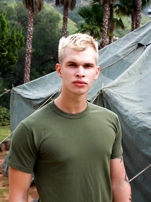 Free gay porn pics with Eric Tanner