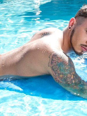 Gay male in Seth Knight - Sunshine Solo