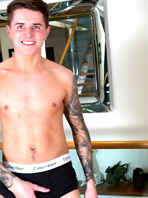 Hot twinks porn pics - Young Lean & Toned Lad Wanks his Big Uncut Cock & Explodes with Cum Everywhere!