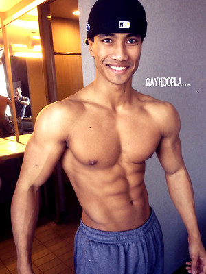 XXX gay photos of NEW Muscle STUD: Ken Ott